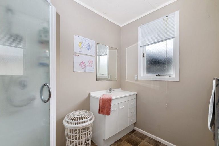 Photo of property in 20 Basley Road, Owhata, Rotorua, 3010