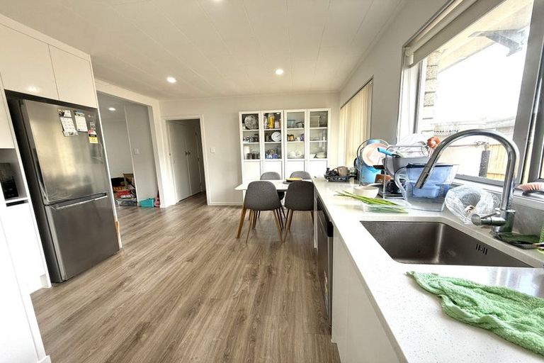 Photo of property in 1/73 Macleans Road, Bucklands Beach, Auckland, 2014