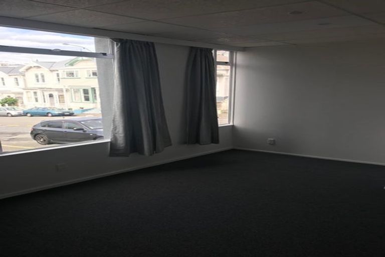 Photo of property in 1/8 Lipman Street, Mount Victoria, Wellington, 6011