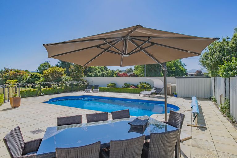 Photo of property in 49 Tancred Street, Geraldine, 7930