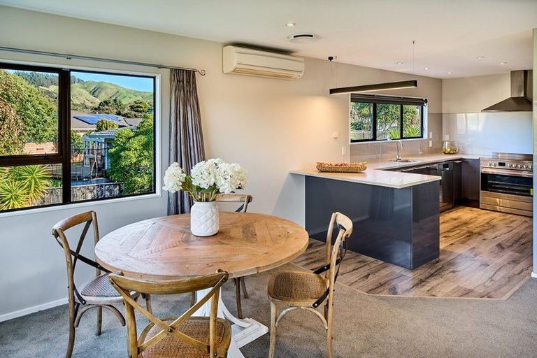 Photo of property in 25 Longitude Place, Whitby, Porirua, 5024