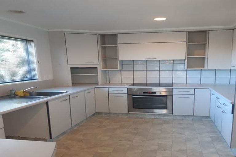 Photo of property in 6 Tirita Street, Kawaha Point, Rotorua, 3010