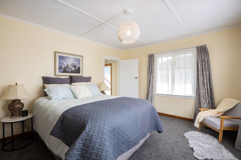 Photo of property in 57 Mould Street, Waitara, 4320