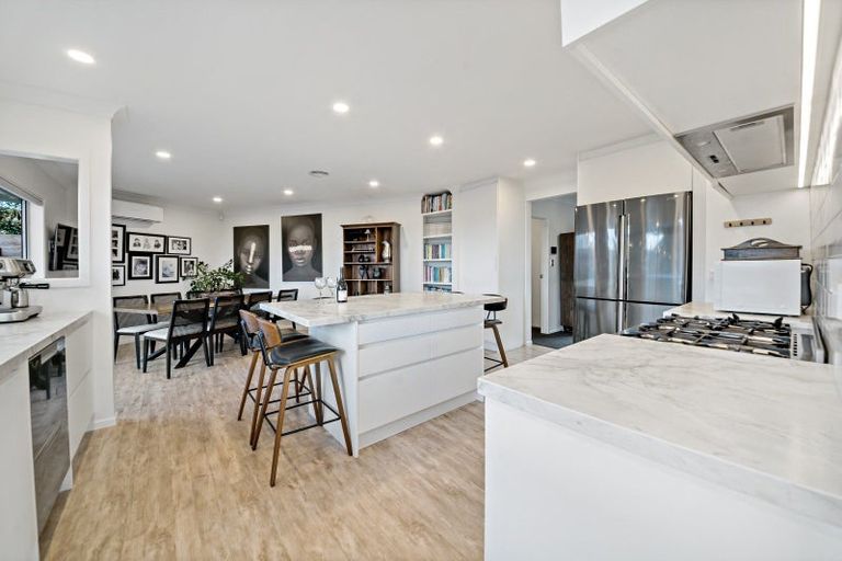 Photo of property in 81 Bleakhouse Road, Howick, Auckland, 2014