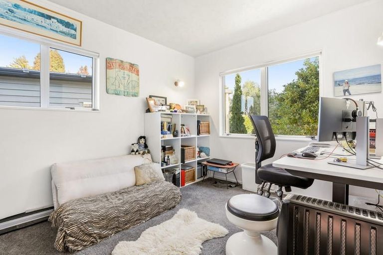 Photo of property in 68 Kinloch Road, Kinloch, Taupo, 3377