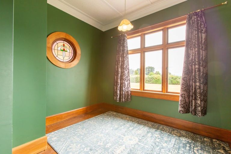 Photo of property in 82 Aerodrome Road, Dannevirke, 4972