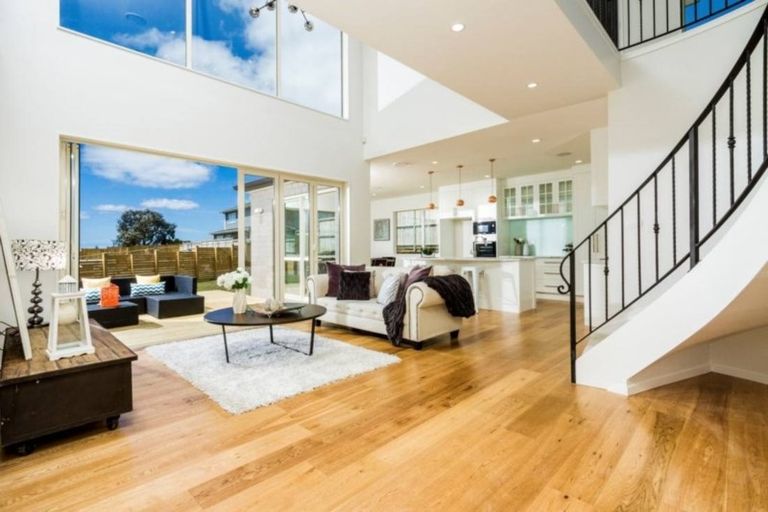 Photo of property in 14 Spyglass Street, Red Beach, 0932