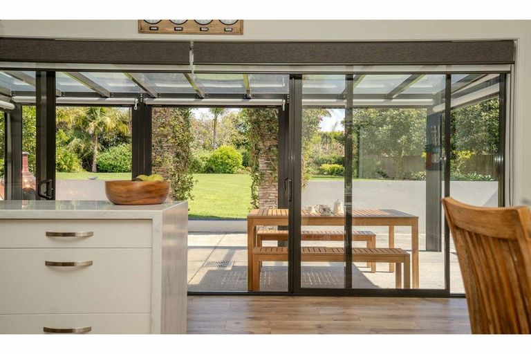 Photo of property in 11 Cochrane Drive, Kerikeri, 0230