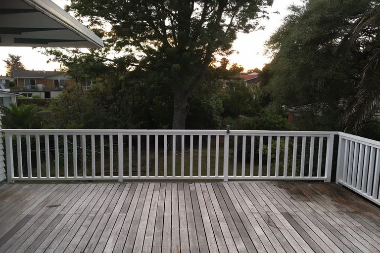 Photo of property in 29 Andrew Road, Howick, Auckland, 2010