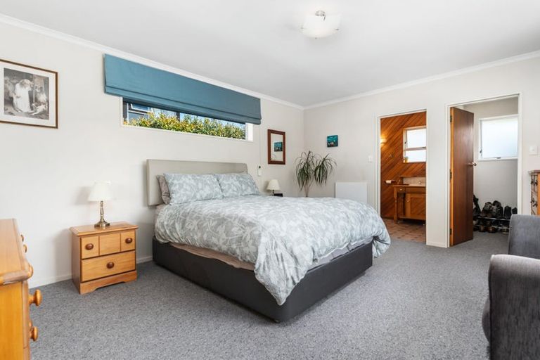Photo of property in 36 Solway Avenue, Ilam, Christchurch, 8041