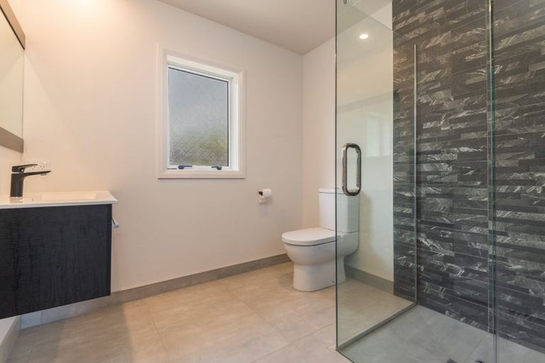 Photo of property in 39 Coutts Way, Fitzherbert, Palmerston North, 4410