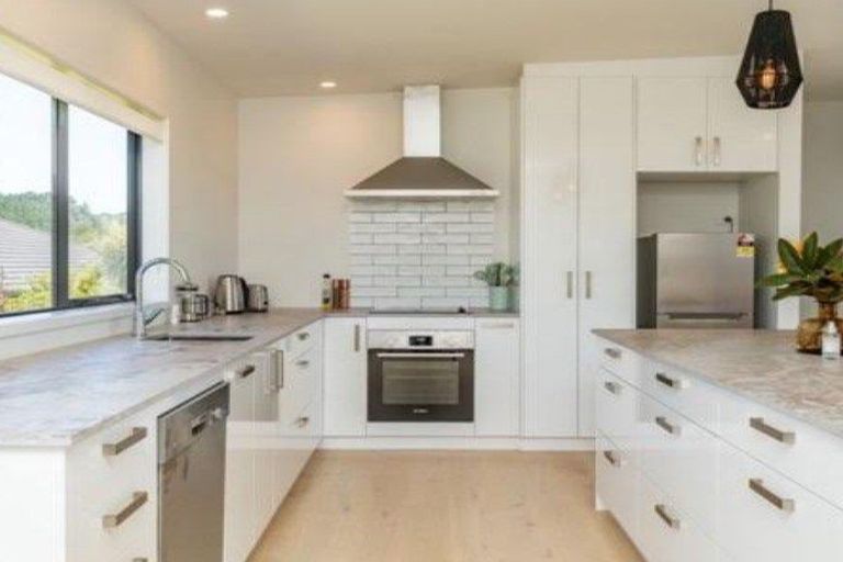 Photo of property in 4 Manuka Close, Mangawhai, 0505