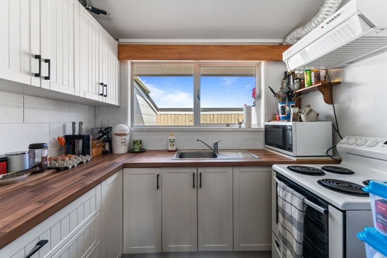 Photo of property in 7a Isobel Street, Acacia Bay, Taupo, 3330