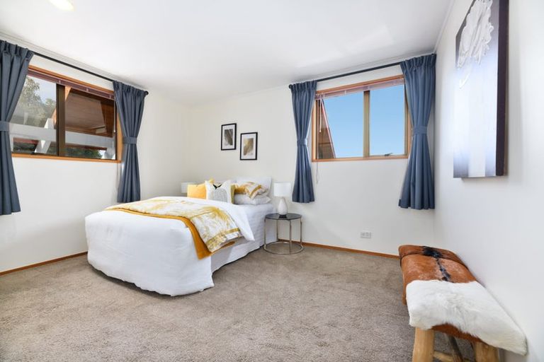 Photo of property in 5 Palmyra Way, Half Moon Bay, Auckland, 2012