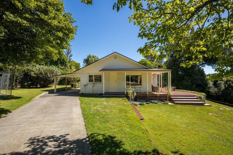 Photo of property in 540 Mountain Road, Lepperton, New Plymouth, 4373