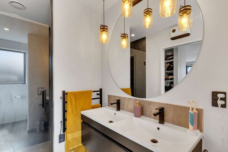 Photo of property in 4 Crest Place, Rolleston, 7615