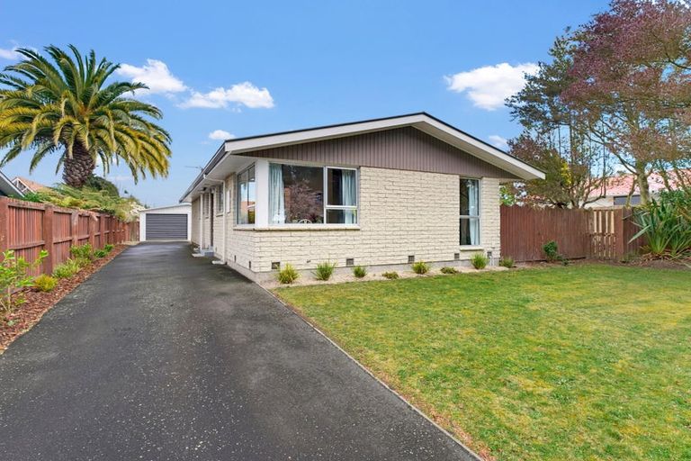 Photo of property in 205 Queenspark Drive, Parklands, Christchurch, 8083
