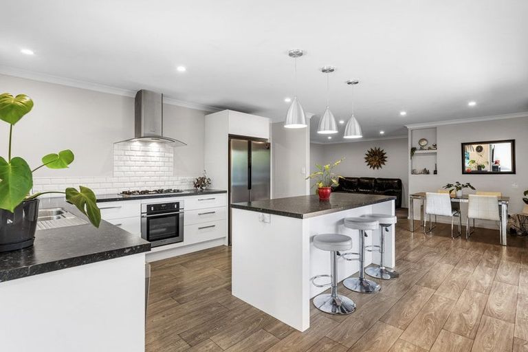 Photo of property in 84b Margaret Drive, Omokoroa, 3114