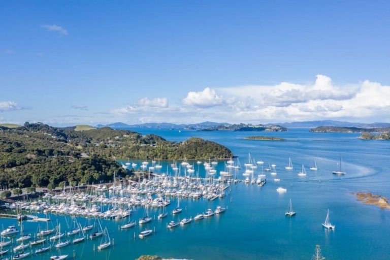 Photo of property in 61 Doves Bay Road, Kerikeri, 0294