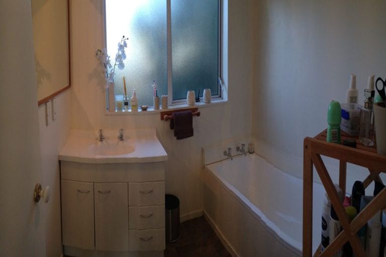 Photo of property in 4/56 Youngs Road, Papakura, 2110