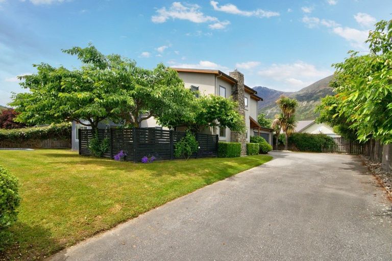Photo of property in 8 Acheron Place, Lake Hayes, Queenstown, 9304