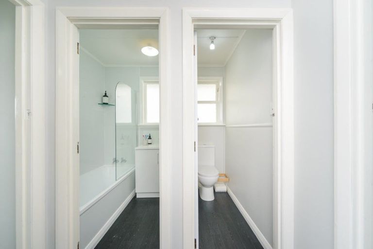 Photo of property in 20 Seddon Street, Takaro, Palmerston North, 4412