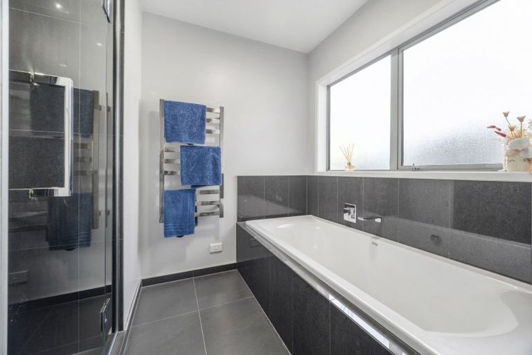 Photo of property in 19 Blackmore Drive, Lynmore, Rotorua, 3010