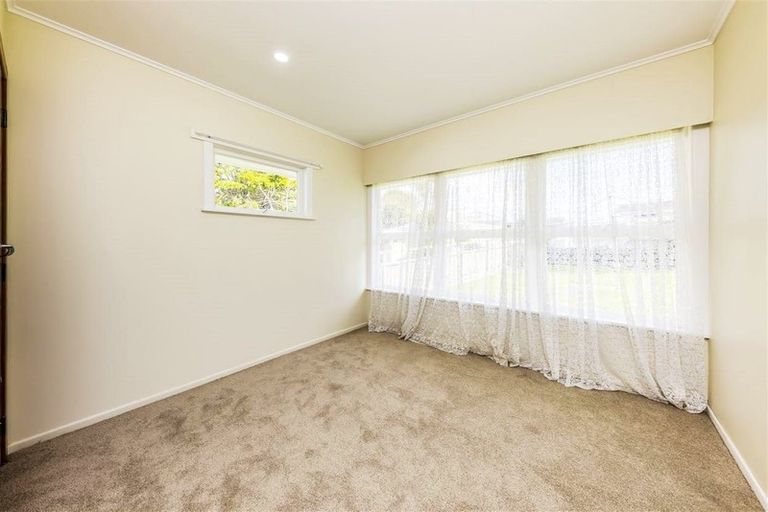 Photo of property in 65 Christmas Road, Manurewa, Auckland, 2102