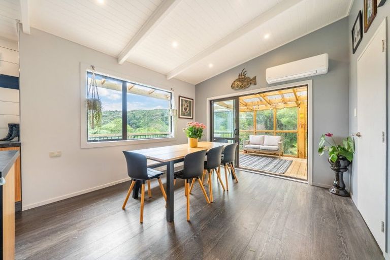 Photo of property in 17 Seymour Grove, Kingsley Heights, Upper Hutt, 5018