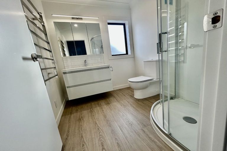 Photo of property in 38 Kervil Avenue, Te Atatu Peninsula, Auckland, 0610