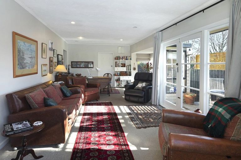 Photo of property in 87 Abberley Crescent, St Albans, Christchurch, 8014