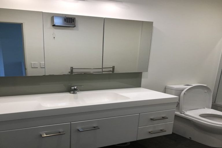 Photo of property in 4/21 Luxford Street, Berhampore, Wellington, 6023