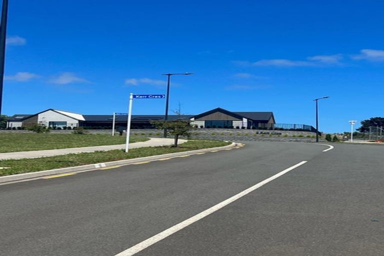 Photo of property in 42 Kerr Crescent, Patumahoe, 2679