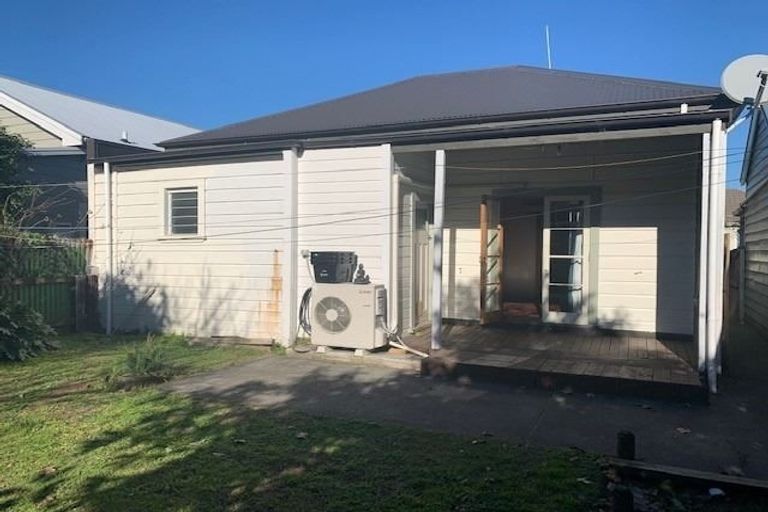 Photo of property in 167 Carlyle Street, Napier South, Napier, 4110