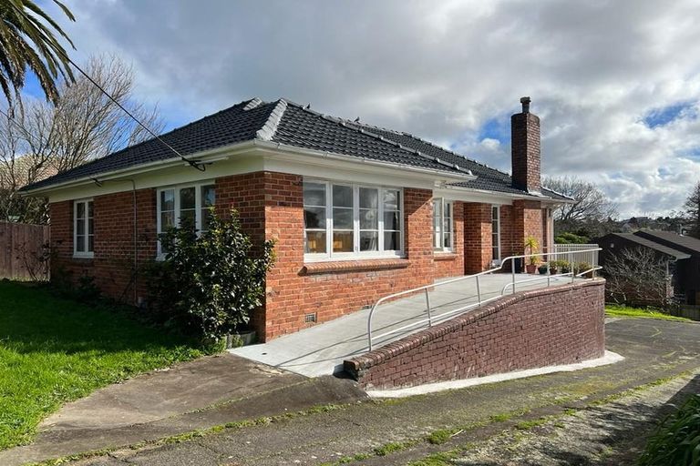 Photo of property in 1/165 Titirangi Road, New Lynn, Auckland, 0600