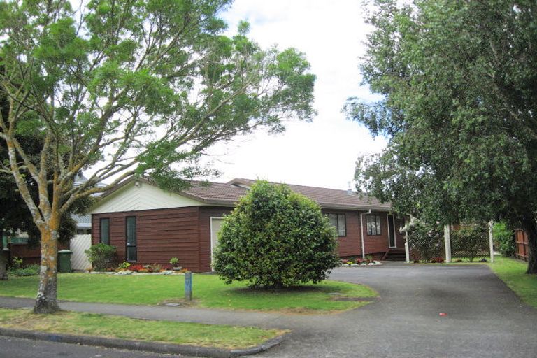 Photo of property in 149 Walter Strevens Drive, Conifer Grove, Takanini, 2112