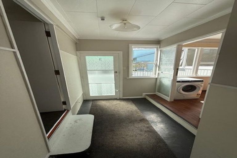 Photo of property in 87 Majoribanks Street, Mount Victoria, Wellington, 6011