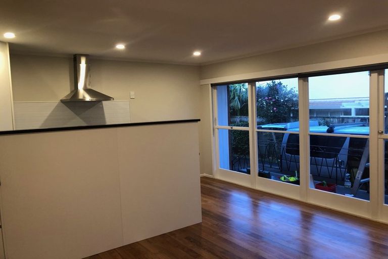 Photo of property in 5/8 Tawera Road, Greenlane, Auckland, 1051