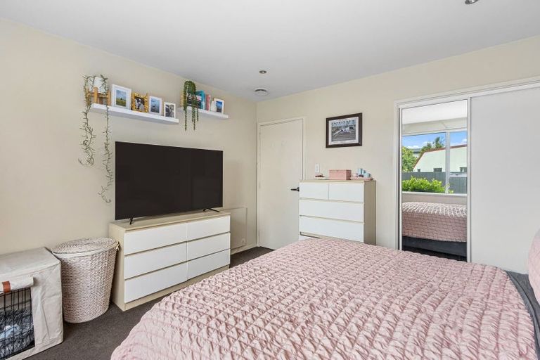 Photo of property in 2/11 Hersham Place, Bromley, Christchurch, 8062