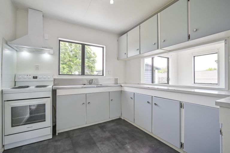 Photo of property in 28 Ramsey Crescent, Flaxmere, Hastings, 4120