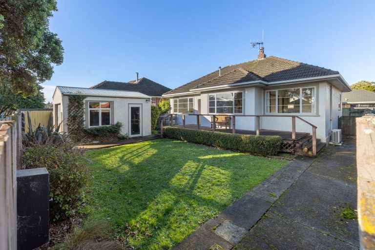 Photo of property in 51 Manawatu Street, Hokowhitu, Palmerston North, 4410