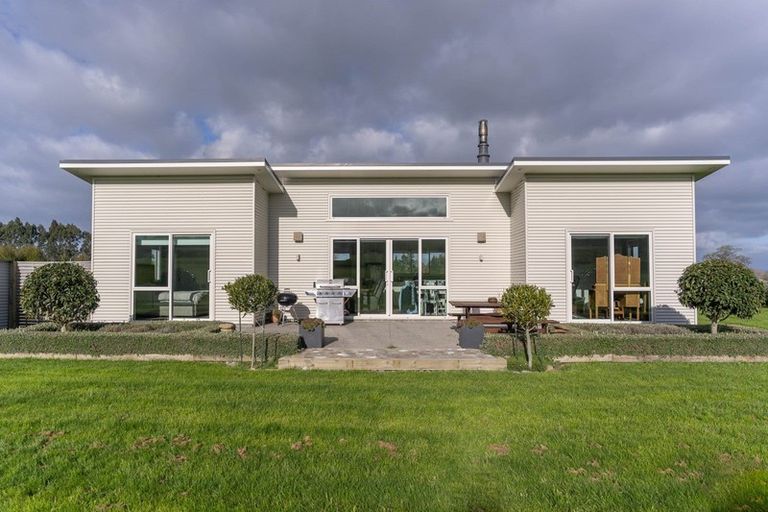 Photo of property in 313 Matahiwi Road, Matahiwi, Masterton, 5888