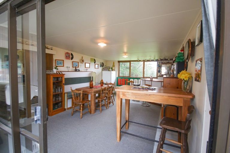 Photo of property in 127 Matakohe East Road, Matakohe, 0593