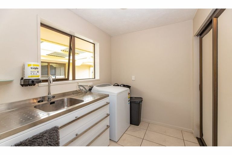 Photo of property in 381 Rangiora Woodend Road, Waikuku, Rangiora, 7473