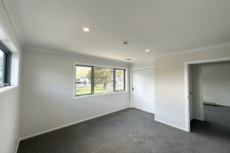 Photo of property in 91 Cynisca Crescent, Wallaceville, 5018