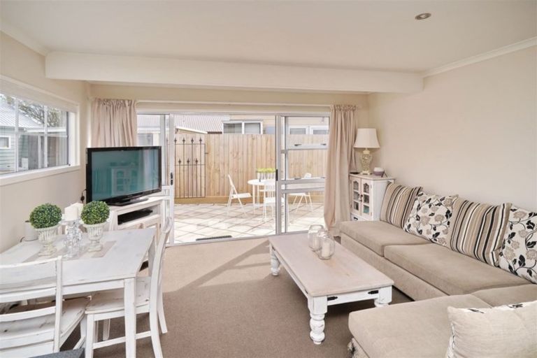 Photo of property in 66 Main North Road, Woodend, 7610