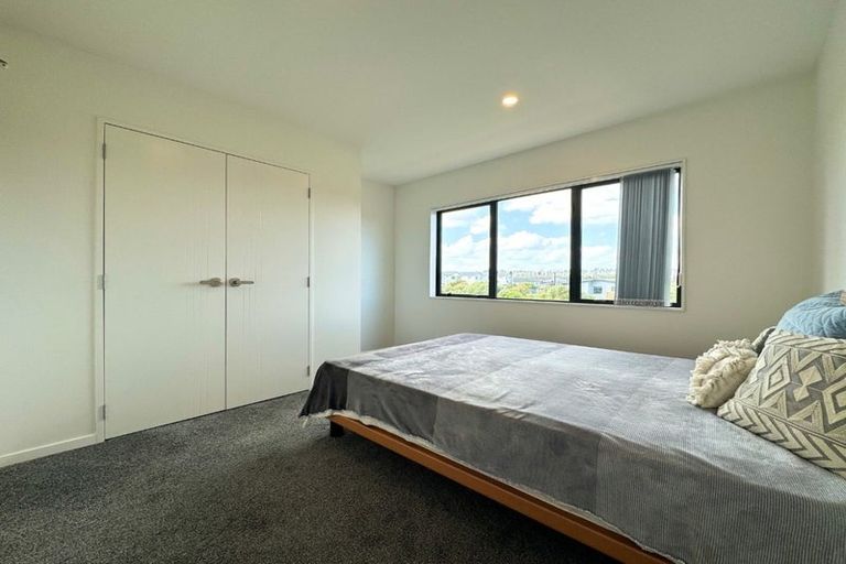 Photo of property in 5 Kaha Road, Takanini, 2110