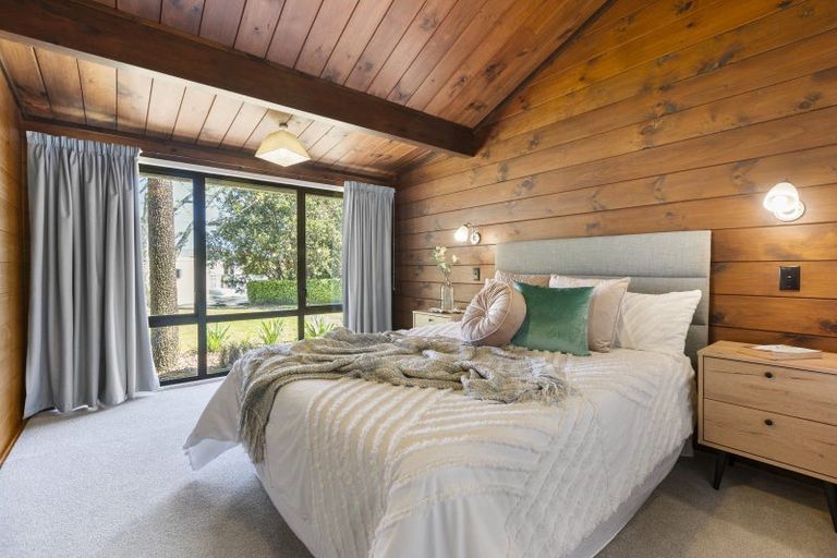 Photo of property in 295 Mangorei Road, Merrilands, New Plymouth, 4312