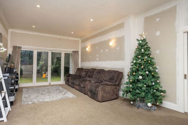 Photo of property in 30 Victoria Avenue, Dannevirke, 4930