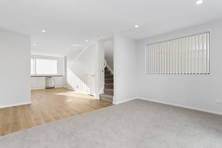 Photo of property in 177 Wainui Road, Silverdale, 0932